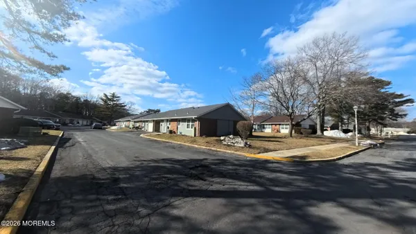 Property Slideshow image 2 of 17 | 426a chatham ct, Lakewood, NJ, 08701