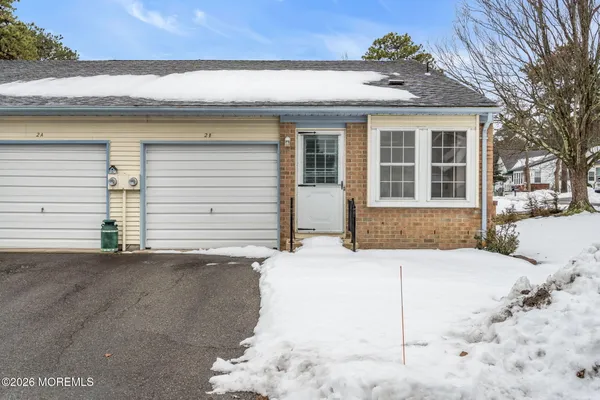 Property Slideshow image 3 of 34 | 2b deerfield dr 52, Whiting, NJ, 08759