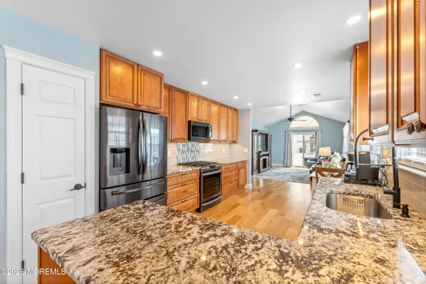 Property Slideshow image 3 of 41 | 2684 rockport ln, Toms River, NJ, 08755