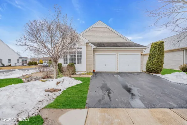 Property Slideshow image 3 of 31 | 2 chambord ct, Manchester, NJ, 08759