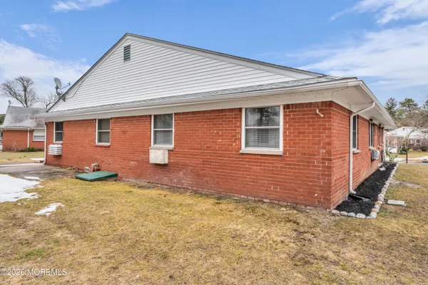 Property Slideshow image 3 of 20 | 87a fairway ln, Manchester, NJ, 08759