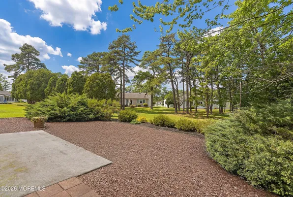 Property Slideshow image 3 of 38 | 266 westbrook dr, Toms River, NJ, 08757