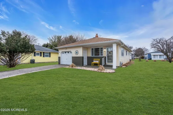 Property Slideshow image 2 of 26 | 16 san juan ct, Toms River, NJ, 08757