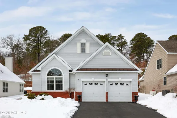 Property Slideshow image 2 of 31 | 21 benn ln, Ocean Twp, NJ, 07712