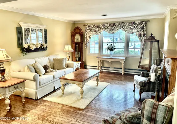 Property Slideshow image 2 of 27 | 7 bedford ct, Toms River, NJ, 08757