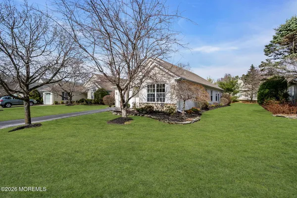 Property Slideshow image 2 of 36 | 11 schoolhouse ln, Lakewood, NJ, 08701