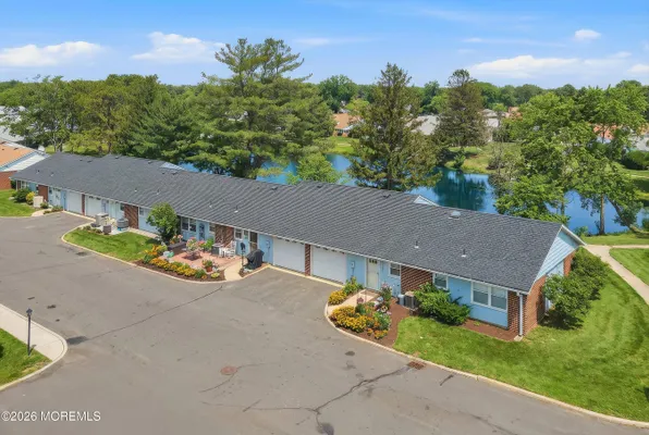 Property Slideshow image 3 of 38 | 1190a clydebank ct, Lakewood, NJ, 08701