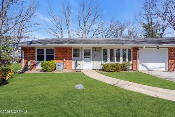 Property Slideshow image 2 of 13 | 180 sterling ct b, Lakewood, NJ, 08701