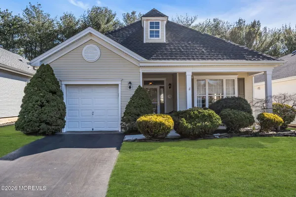 Property Slideshow image 2 of 75 | 9 evergreen springs dr, Lakewood, NJ, 08701