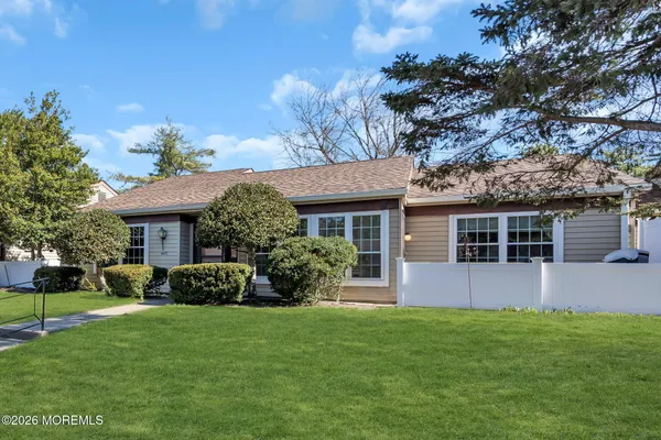 Property Slideshow image 3 of 39 | 647c dunstable ct c, Manchester, NJ, 08759