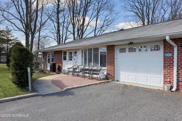 Property Slideshow image 3 of 64 | 1028b shetland dr b, Lakewood, NJ, 08701