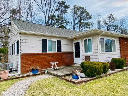 Property Slideshow image 3 of 16 | 31 pheasant st b, Manchester, NJ, 08759