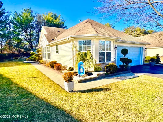 Property Slideshow image 2 of 42 | 16 round valley ct, Lakewood, NJ, 08701