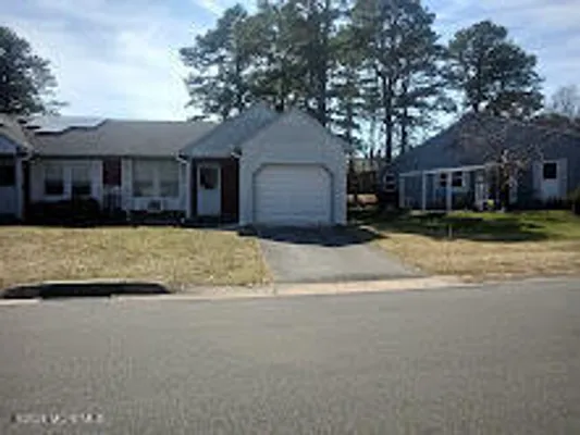 Property Slideshow image 2 of 18 | 5b greenwood ln 62, Whiting, NJ, 08759