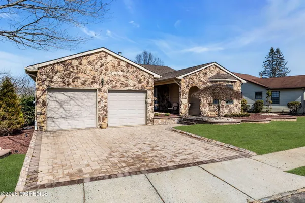 Property Slideshow image 2 of 48 | 37 murray hill ter, Marlboro, NJ, 07746