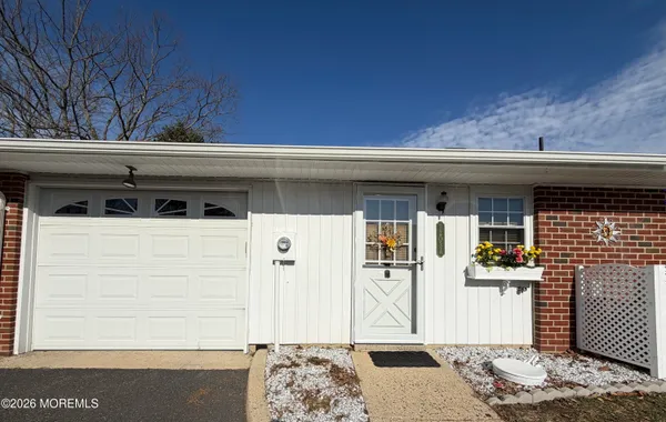 Property Slideshow image 2 of 19 | 1203a shetland dr, Lakewood, NJ, 08701