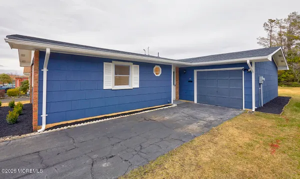 Property Slideshow image 3 of 27 | 45 tony ct, Brick, NJ, 08724