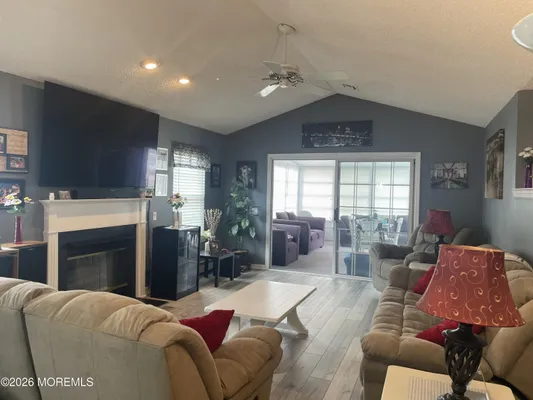 Property Slideshow image 3 of 6 | 11 sandhurst ct, Toms River, NJ, 08757