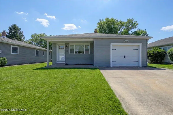 Property Slideshow image 2 of 39 | 160 port royal dr, Toms River, NJ, 08757