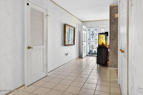 Property Slideshow image 3 of 45 | 204 deanne dr, Lakewood, NJ, 08701