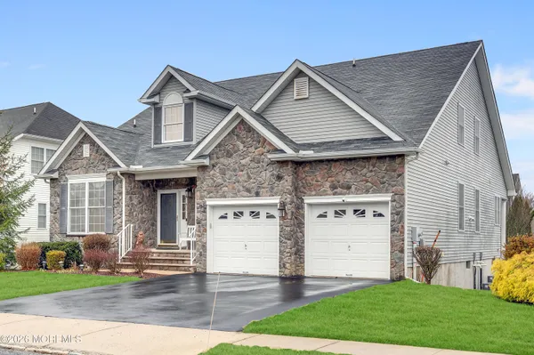 Property Slideshow image 2 of 69 | 329 van dusen dr, Marlboro, NJ, 07746