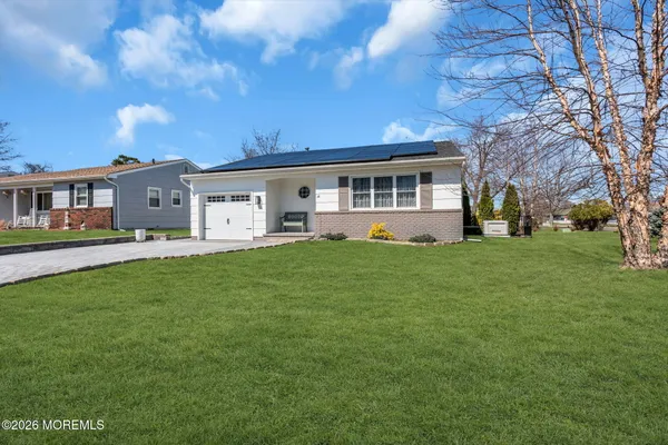Property Slideshow image 3 of 37 | 26 northumberland dr, Toms River, NJ, 08757
