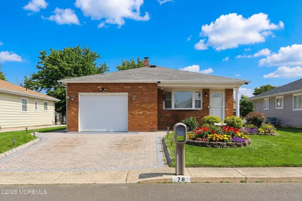 Property Slideshow image 2 of 66 | 78 castle harbor dr, Toms River, NJ, 08757