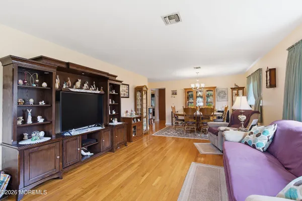 Property Slideshow image 3 of 38 | 82 barbuda st, Toms River, NJ, 08757