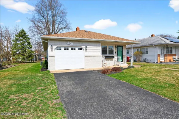 Property Slideshow image 3 of 26 | 477 jamaica blvd, Toms River, NJ, 08757