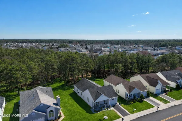 Property Slideshow image 2 of 50 | 304 jamaica blvd, Toms River, NJ, 08757