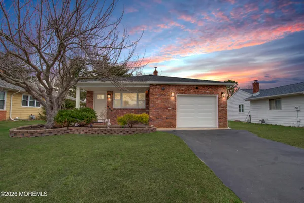 Property Slideshow image 2 of 48 | 9 port royal dr, Toms River, NJ, 08757