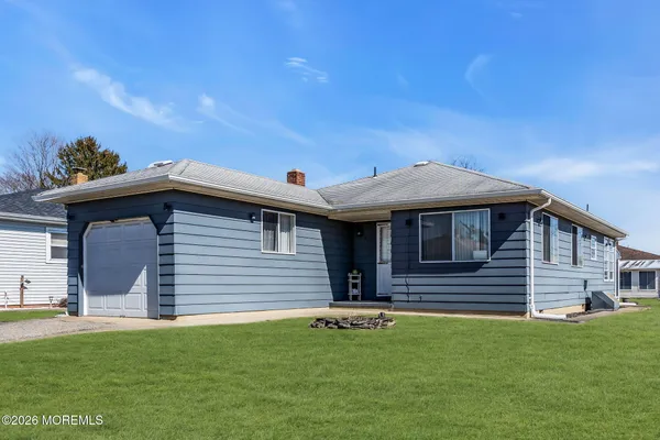 Property Slideshow image 2 of 35 | 31 boca raton st, Toms River, NJ, 08757