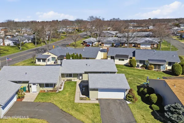 Property Slideshow image 3 of 28 | 21 celtis plz 21b, Monroe, NJ, 08831