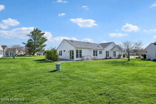 Property Slideshow image 3 of 39 | 5 carol ct, Manchester, NJ, 08759