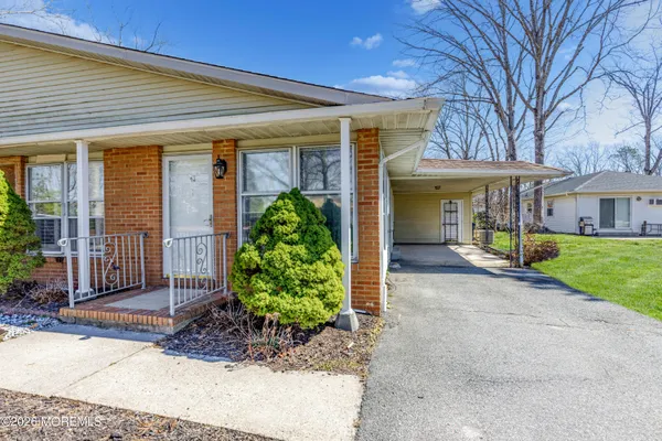 Property Slideshow image 2 of 18 | 43a magnolia rd, Manahawkin, NJ, 08050