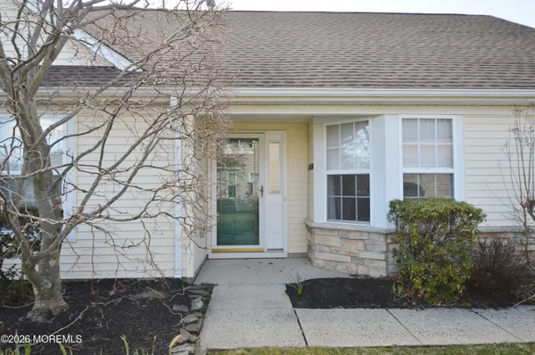 Property Slideshow image 3 of 57 | 2531 ridgemont ct, Toms River, NJ, 08755