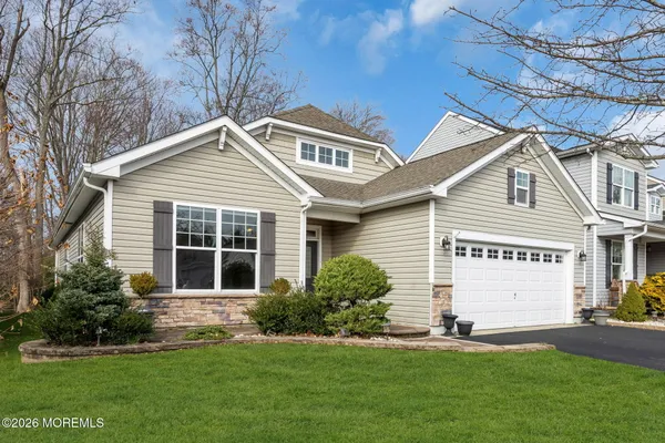 Property Slideshow image 2 of 42 | 37 kingston dr, Jackson, NJ, 08527