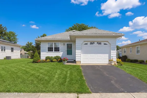 Property Slideshow image 3 of 36 | 55 hyannis st, Toms River, NJ, 08757