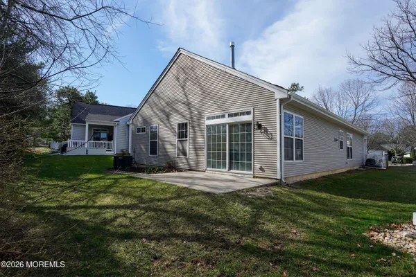 Property Slideshow image 3 of 33 | 22 springlawn dr, Lakewood, NJ, 08701