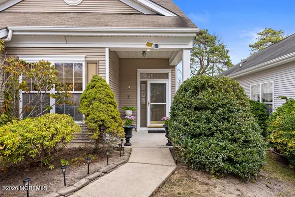 Property Slideshow image 3 of 46 | 43 silverspring dr, Lakewood, NJ, 08701
