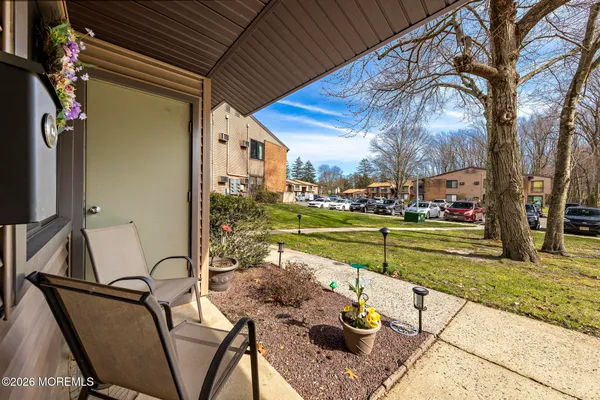 Property Slideshow image 3 of 36 | 7 manchester ct, Red Bank, NJ, 07701
