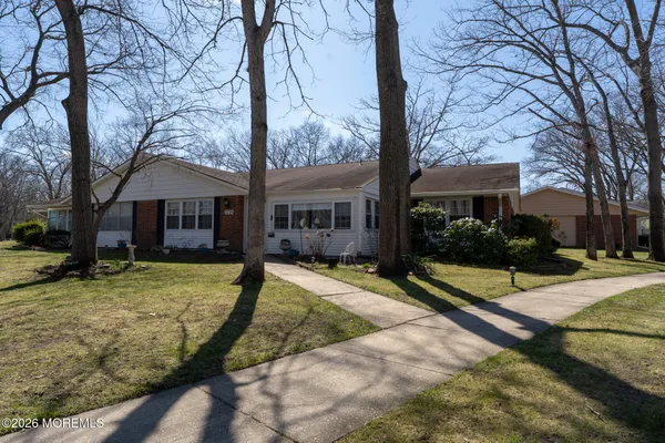 Property Slideshow image 2 of 19 | 172b sterling ct, Lakewood, NJ, 08701