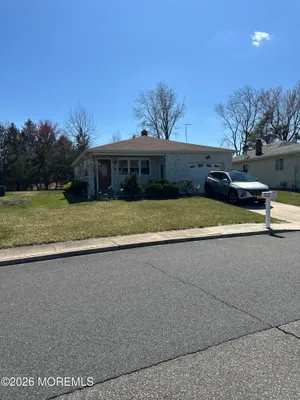 Property Slideshow image 3 of 4 | 15 bonaire dr, Toms River, NJ, 08757