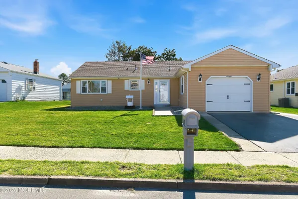 Property Slideshow image 2 of 21 | 70 innsbruck dr, Toms River, NJ, 08757