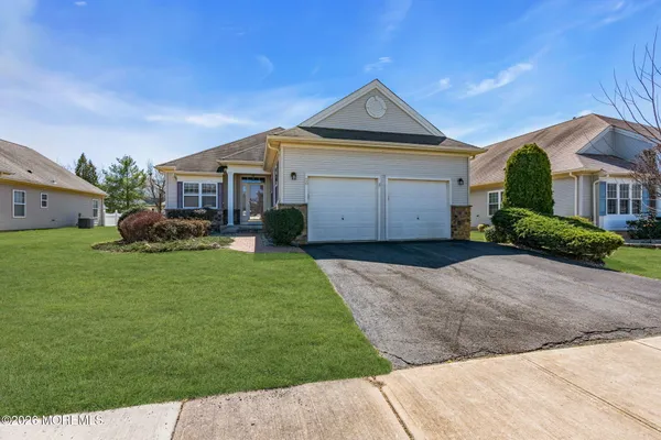 Property Slideshow image 2 of 61 | 20 donatello dr, Manchester, NJ, 08759