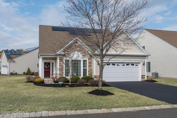 Property Slideshow image 2 of 44 | 1 radcliffe ln, Manchester, NJ, 08759