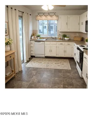 Property Slideshow image 3 of 4 | 655a pulham ct, Manchester, NJ, 08759