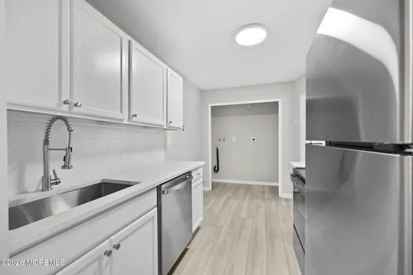 Property Slideshow image 3 of 29 | 127 amberly dr c, Manalapan, NJ, 07726