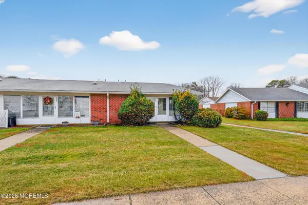 Property Slideshow image 3 of 36 | 1207d shetland dr, Lakewood, NJ, 08701