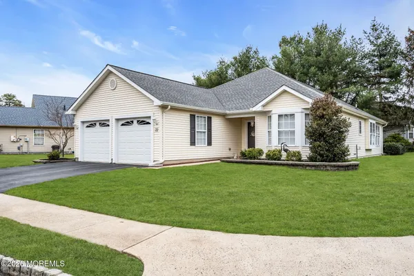 Property Slideshow image 3 of 38 | 22 woodspring ln, Whiting, NJ, 08759